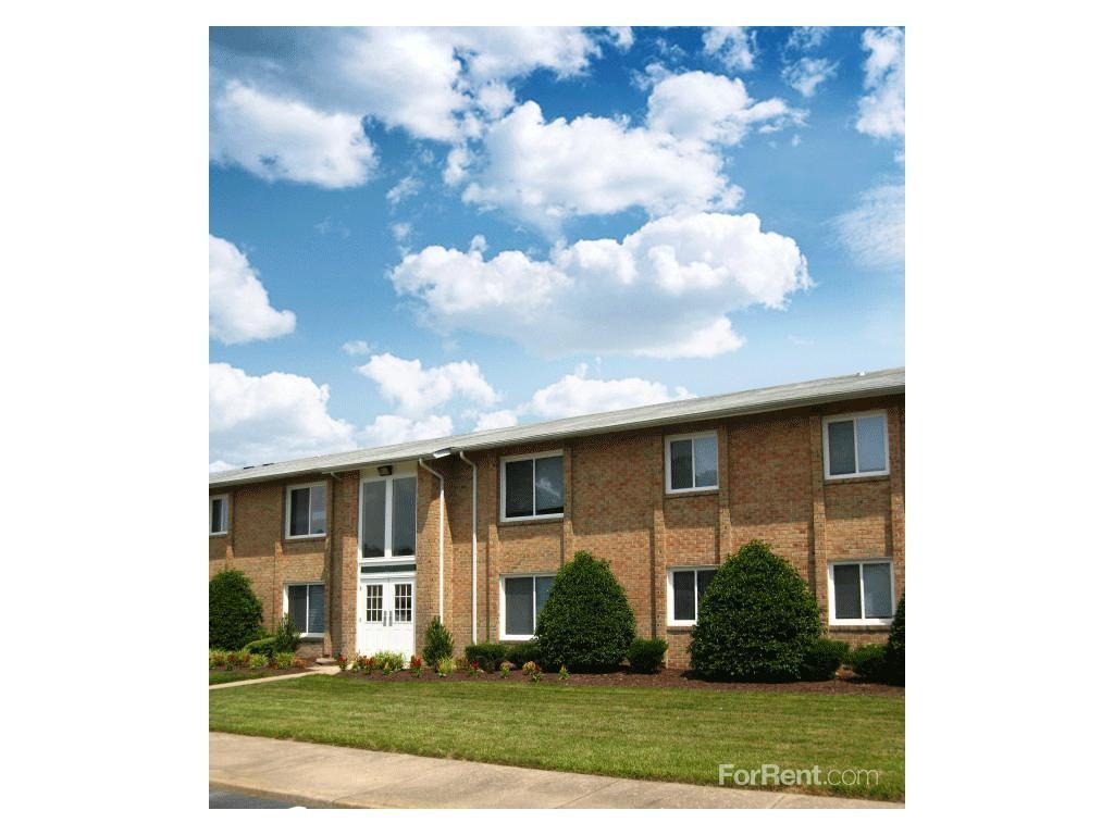 Cedarfield at Churchland - Photo 3 of 7