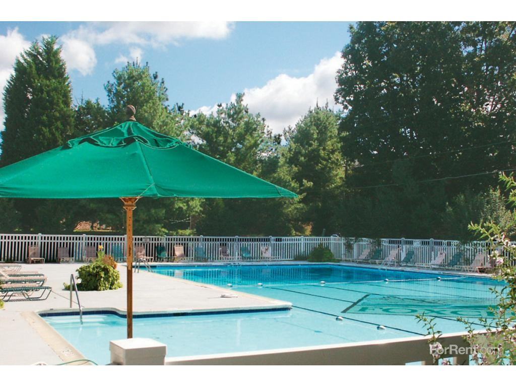 Hunters Ridge & Foxchase Apartments - Photo 2 of 19