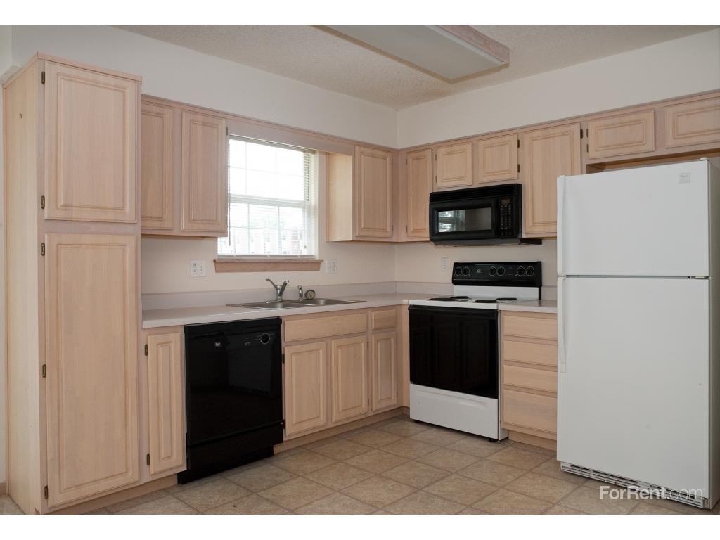 South Gardens Townhomes - Photo 2 of 10