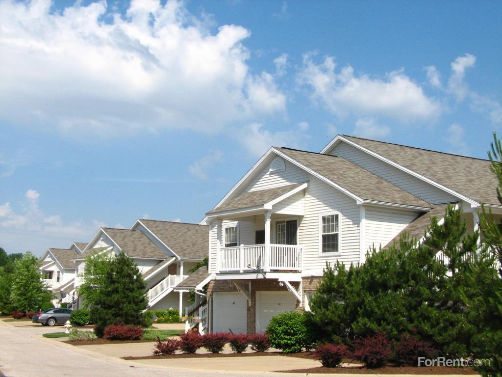 Fairway Park Luxury Apartments - Photo 2 of 20