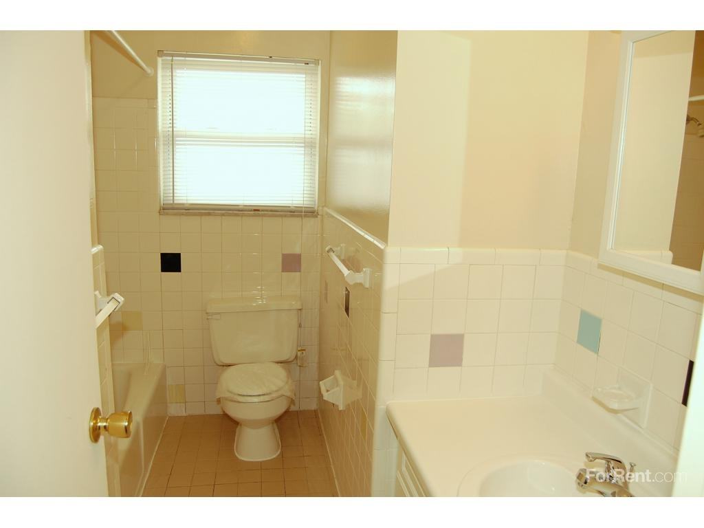 Tanglewood Terrace - Photo 2 of 11