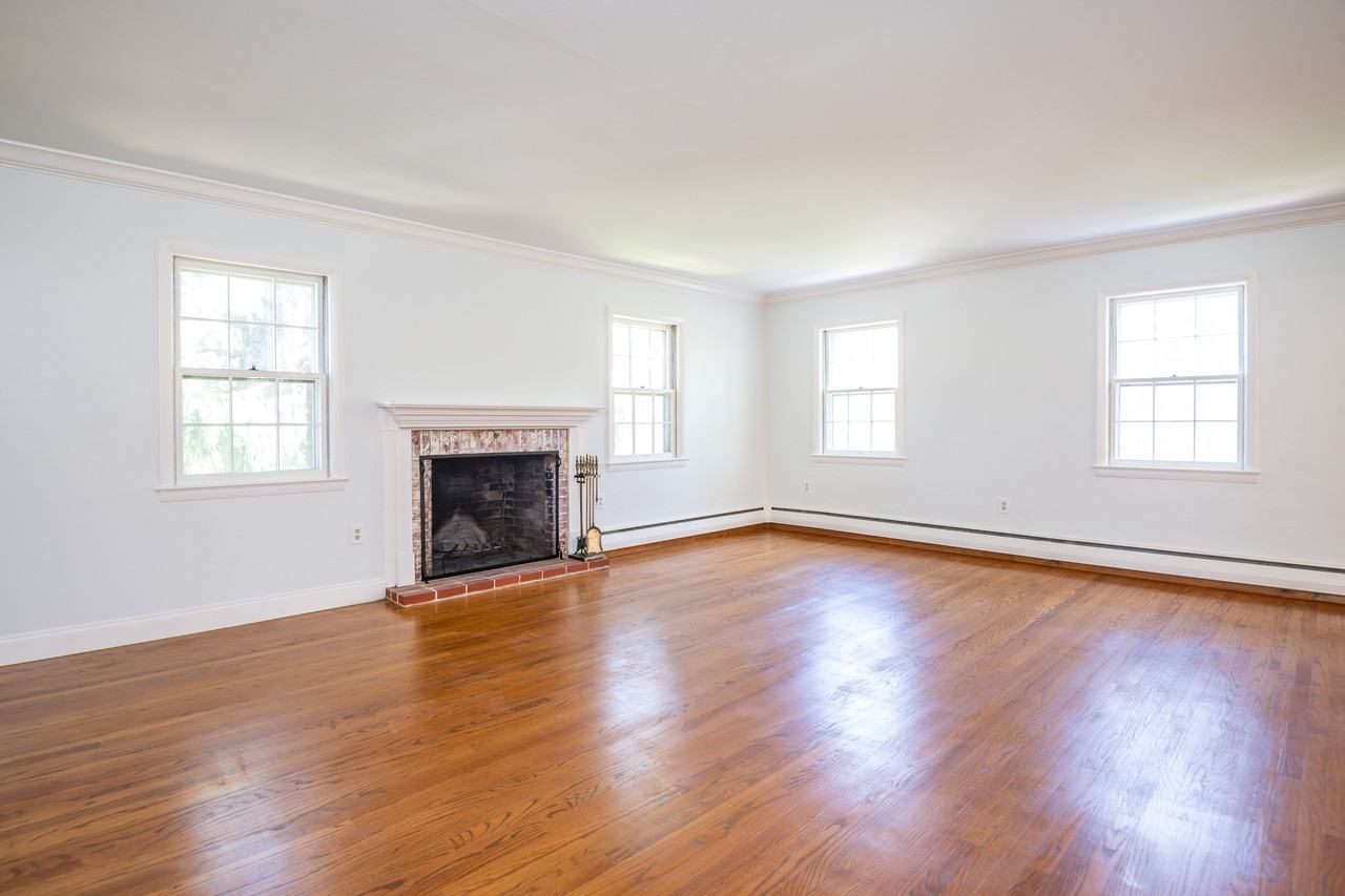 1439 Alleghenyville Rd 2nd Fl - Photo 3 of 33