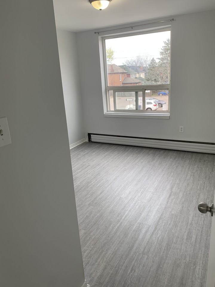 169 Sherman Avenue North #1 - Photo 5 of 9