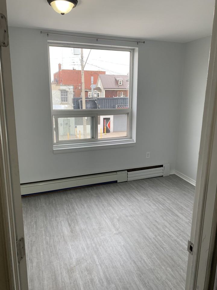 169 Sherman Avenue North #1 - Photo 4 of 9