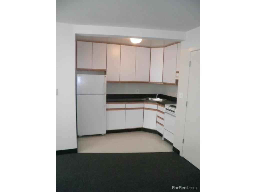 The Bryn Mawr Apartments - Photo 2 of 19