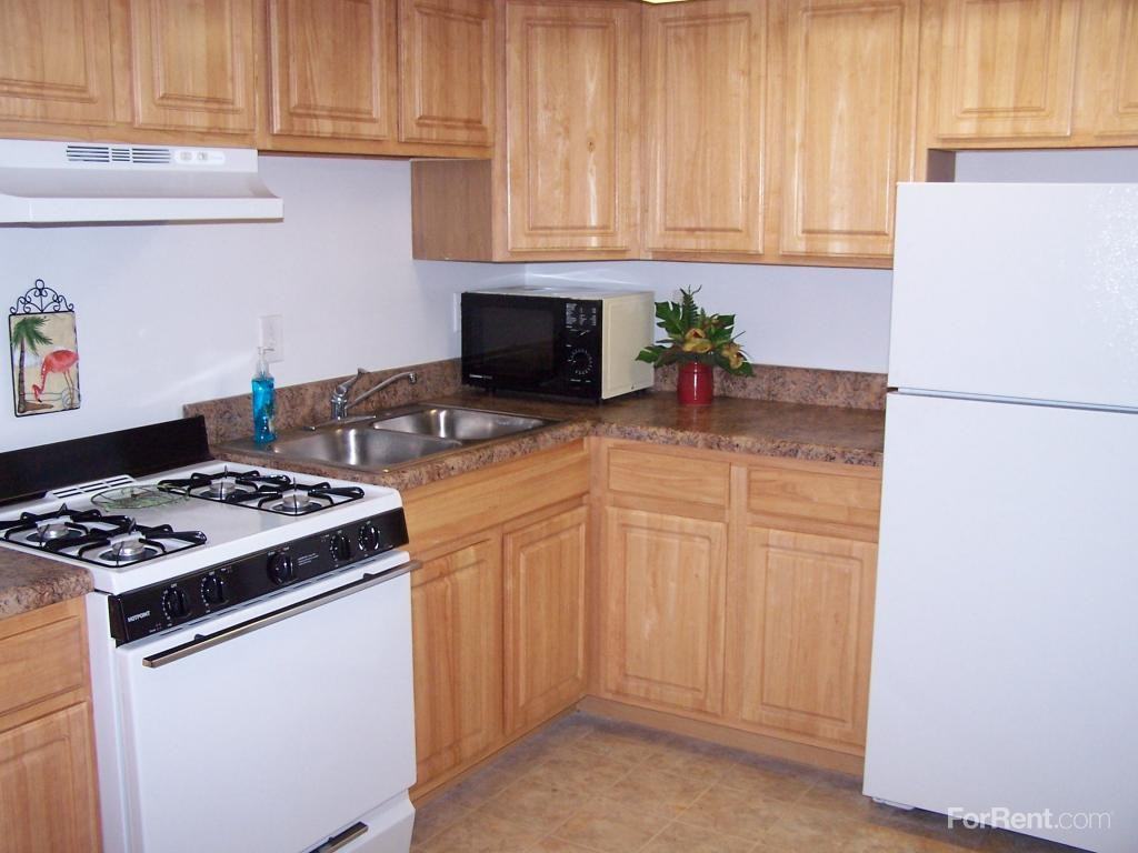 Crossroads Townhomes - Photo 2 of 9