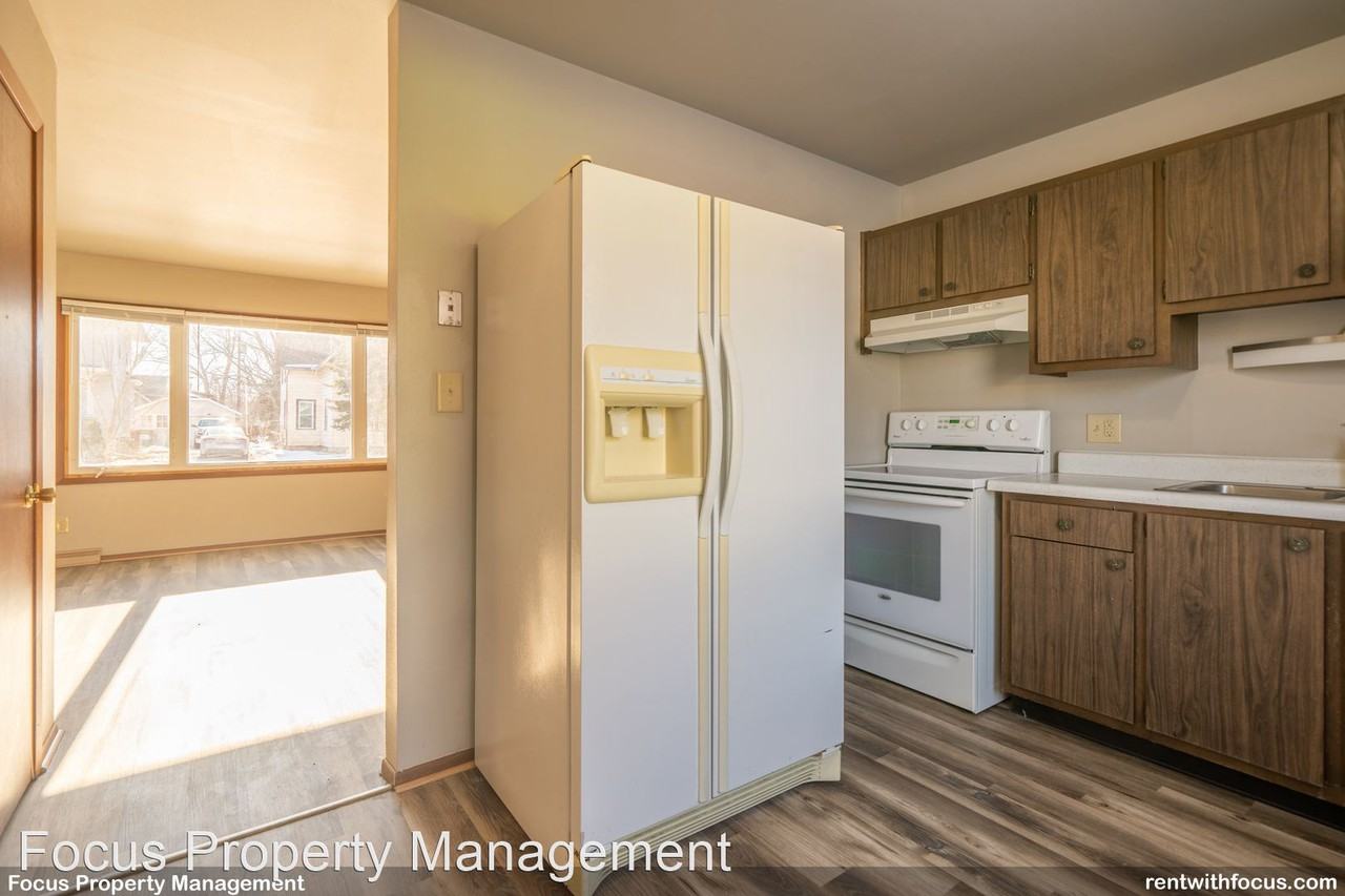 41 7th St - Photo 2 of 13