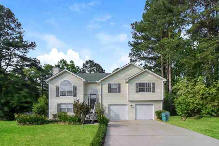 113 Eva Dr - Photo 2 of 19