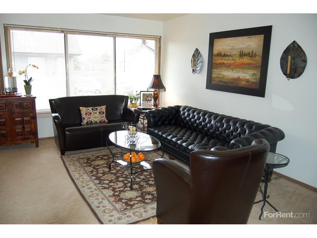 Lakeshore Village Apartments - Photo 3 of 20