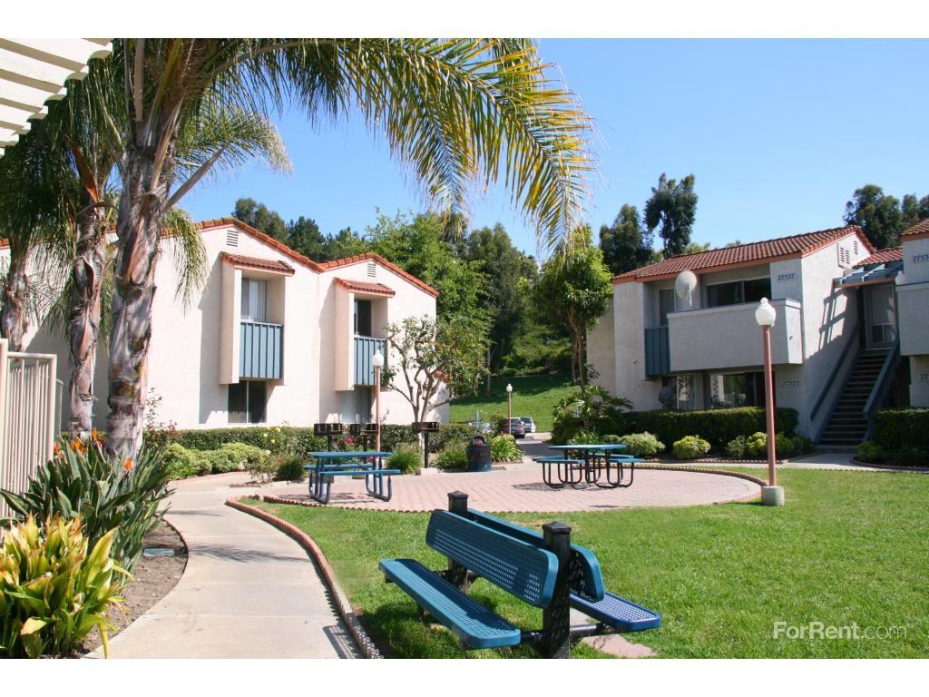 Bellogente Garden Apartments - Photo 2 of 20