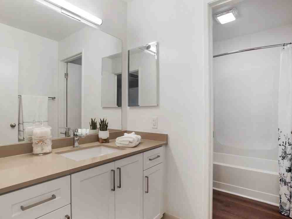 eaves Rancho Penasquitos - Photo 6 of 25