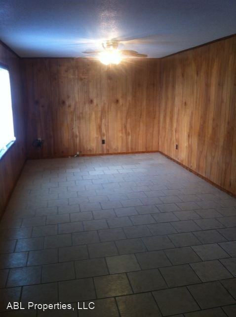 73 W Ivy St - Photo 2 of 7