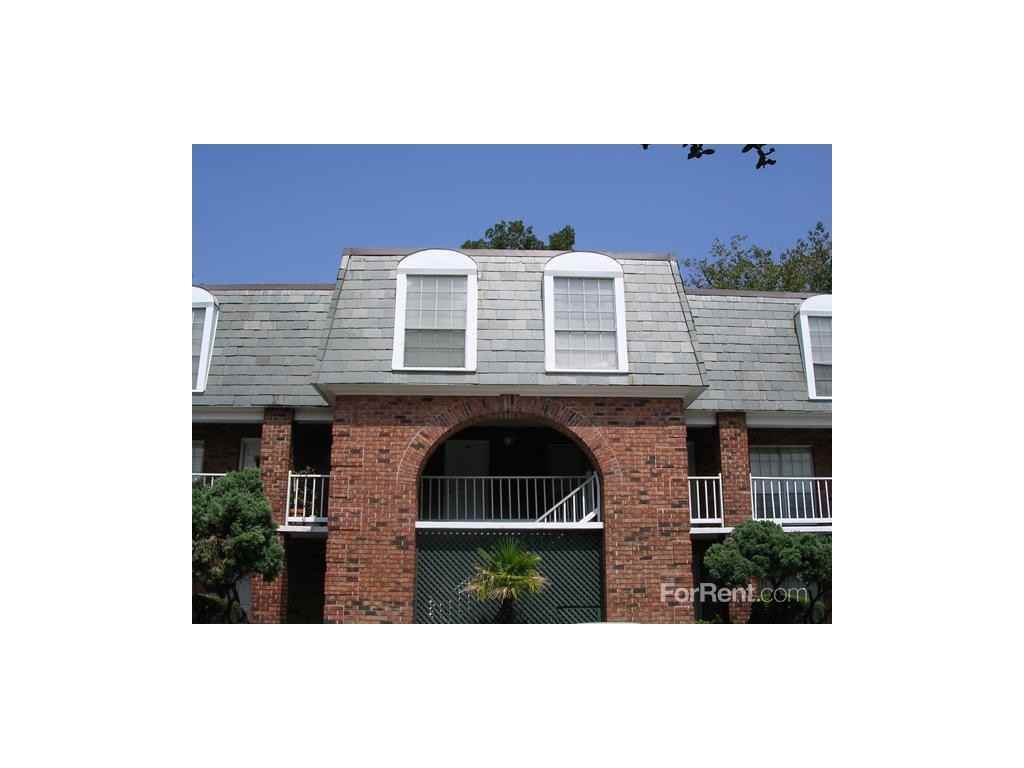 Savoy Plaza - Photo 2 of 6