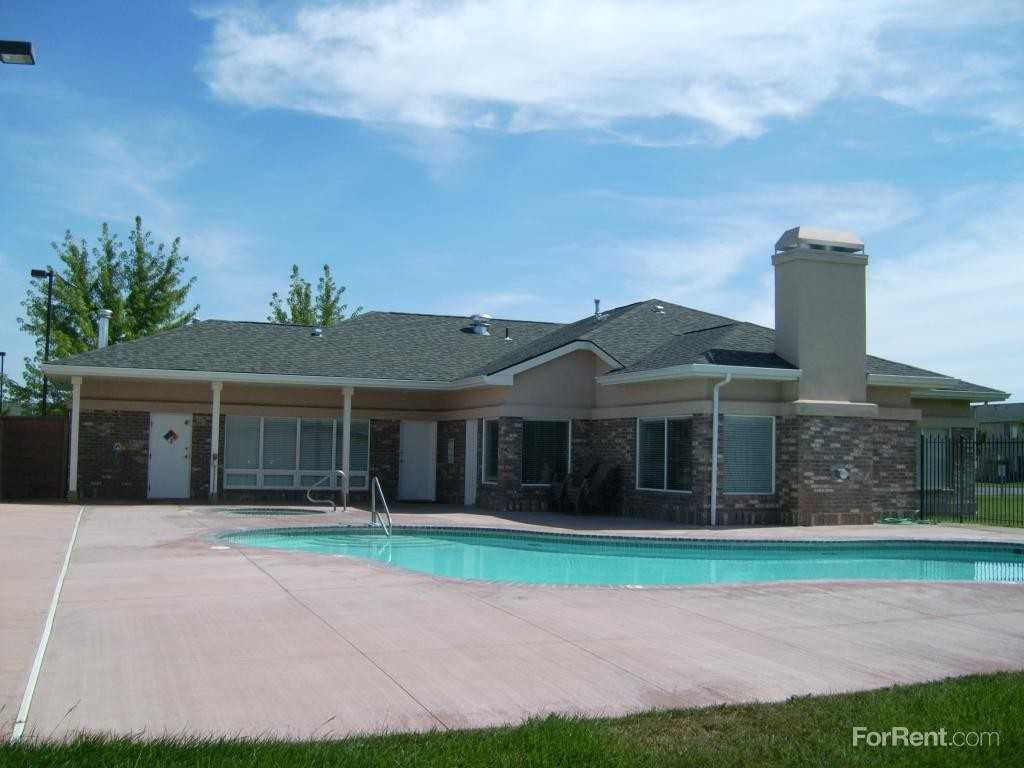 Creekside Arbour - Photo 3 of 19