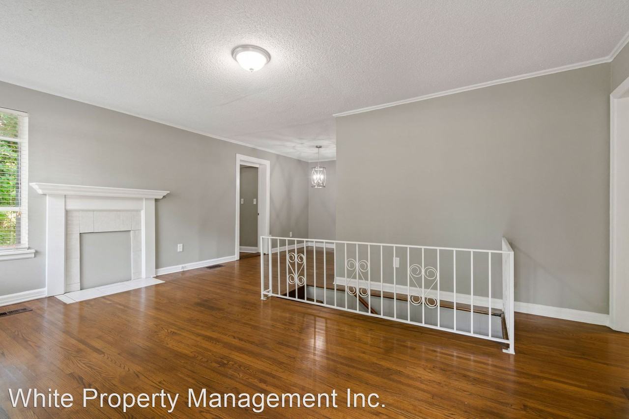 5042 Valley Stream Rd - Photo 2 of 25