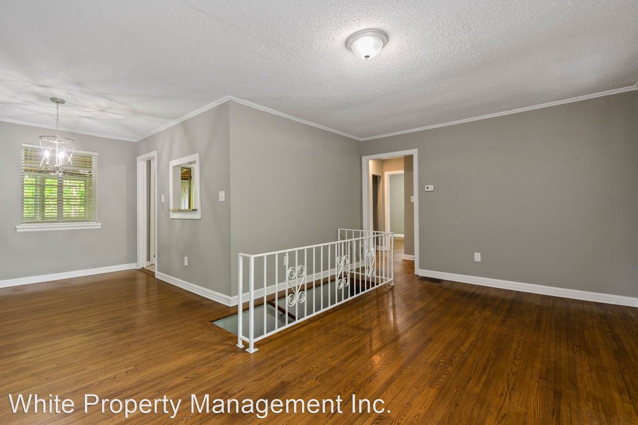 5042 Valley Stream Rd - Photo 3 of 25