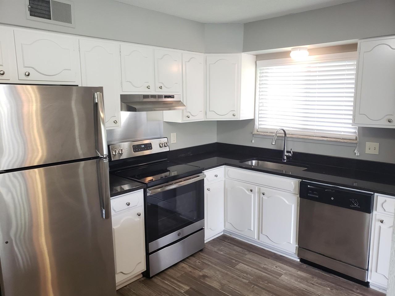 9532 Mission Rd #26