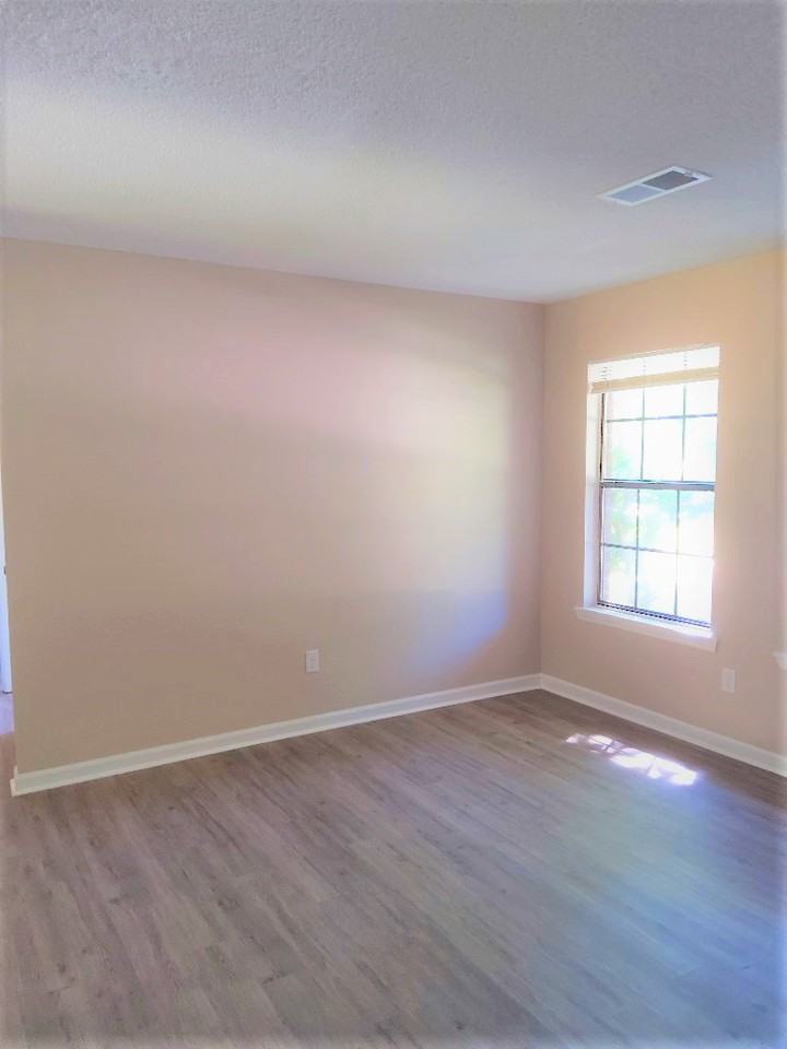 137 Susan DriveUnit A #1 - Photo 3 of 18