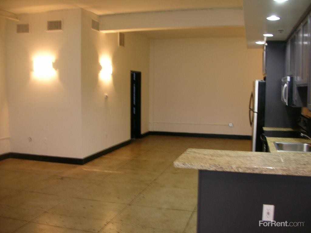 City Loft Square - Photo 3 of 20