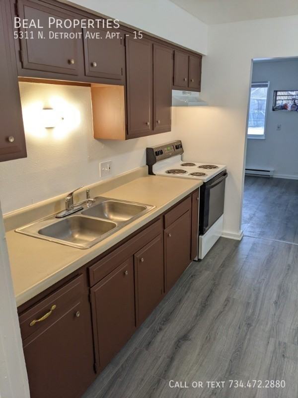 5311 North Detroit Avenue #15 - Photo 2 of 11