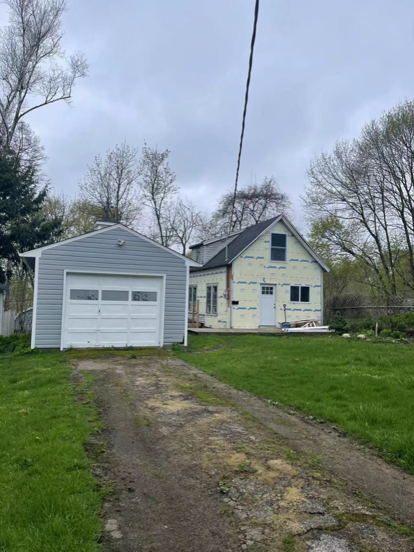 16 Peach St - Photo 3 of 8