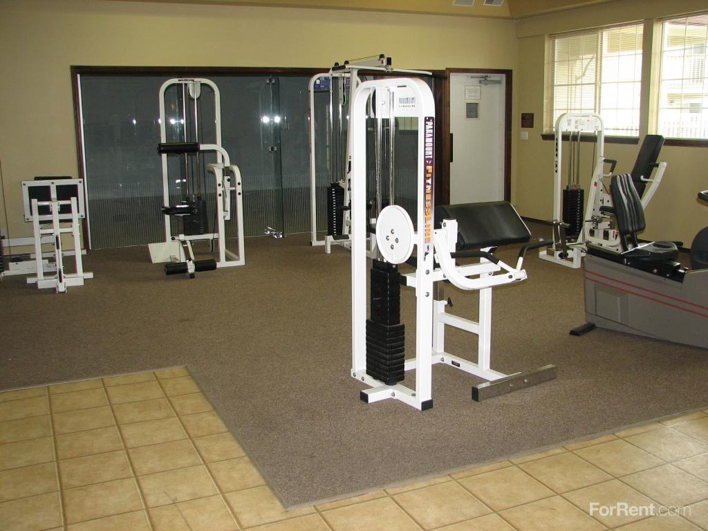 Signature Pointe Apartments - Photo 2 of 19