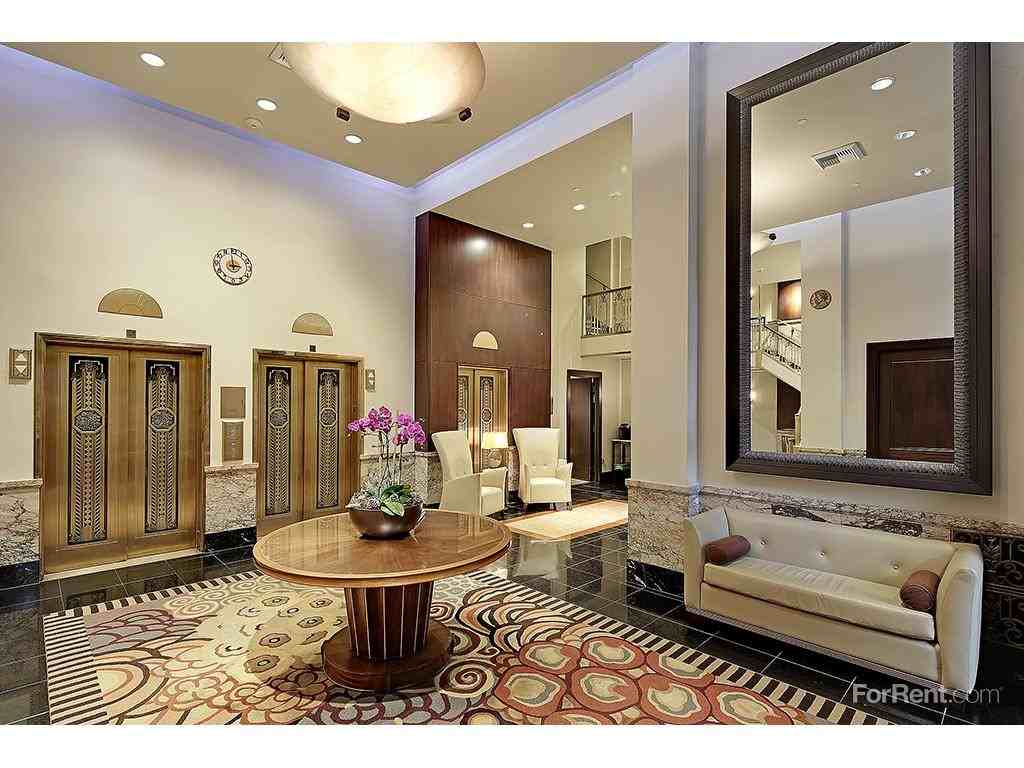 The Cobb - Photo 2 of 2