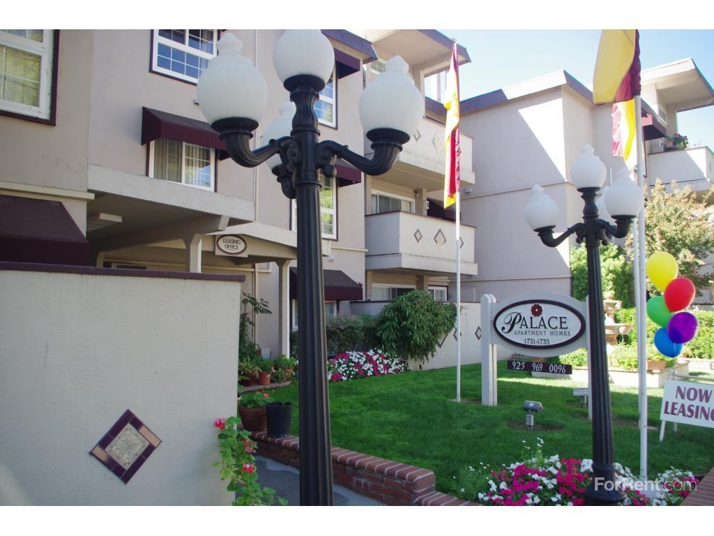 Palace Apartment Homes - Photo 2 of 18