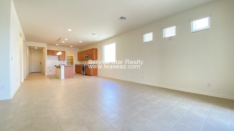 7333 S 33rd Dr - Photo 3 of 31