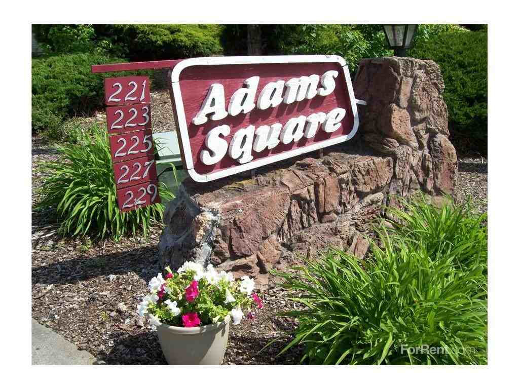 Adams Square Apartments - Photo 2 of 14