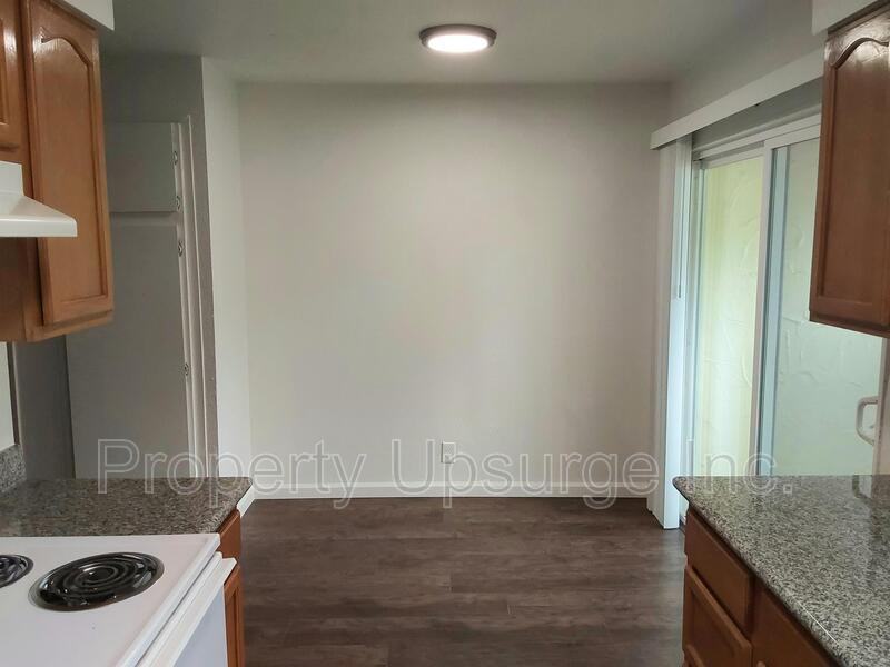 715 Mary St #3 - Photo 3 of 12