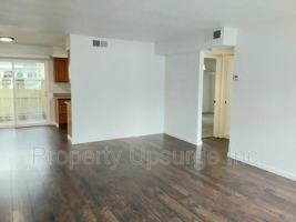 featured image of 715 Mary St #3