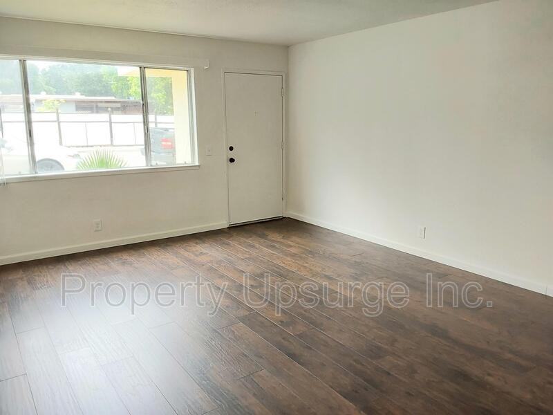 715 Mary St #3 - Photo 4 of 12