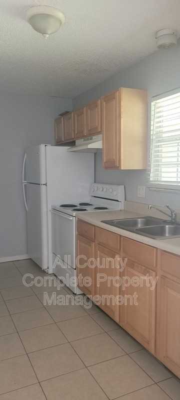 1130 Comanche St #402 - Photo 2 of 3