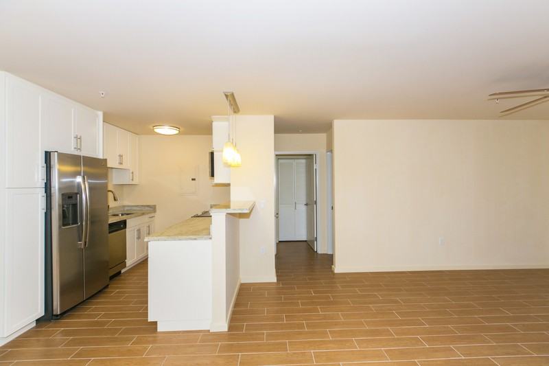 1810 Kaioo Dr - Photo 4 of 14