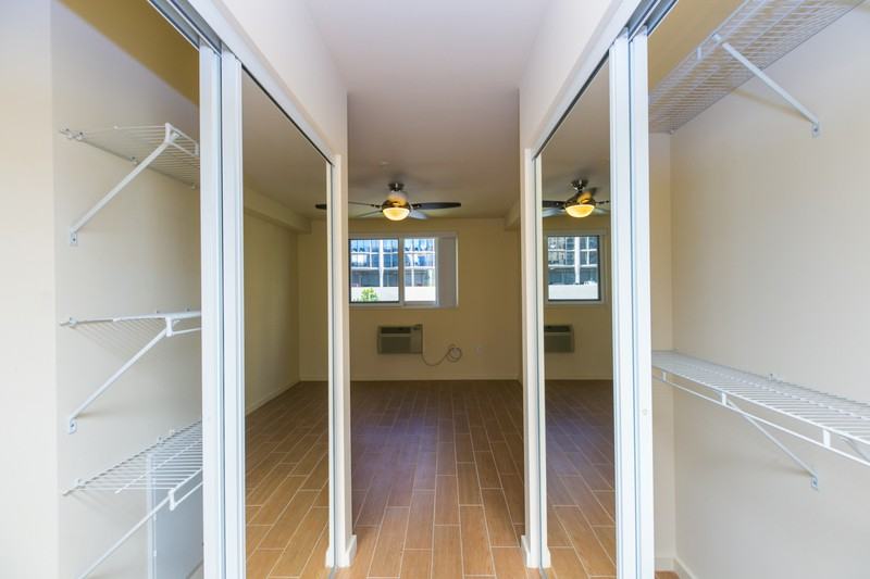 1810 Kaioo Dr - Photo 3 of 14