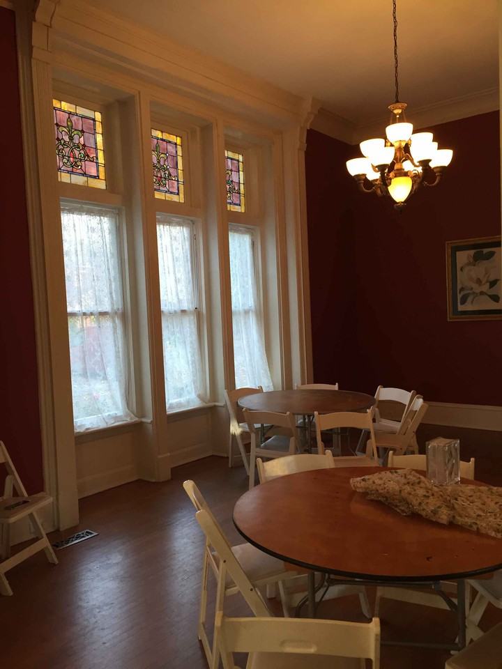 1402 2nd Ave - Photo 2 of 7