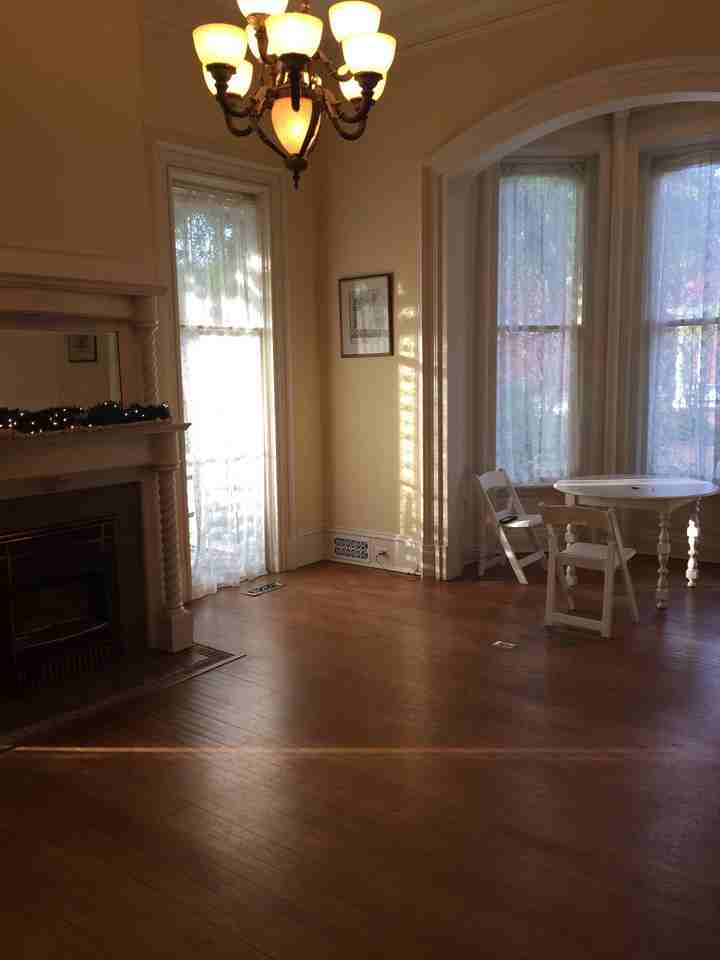 1402 2nd Ave - Photo 3 of 7