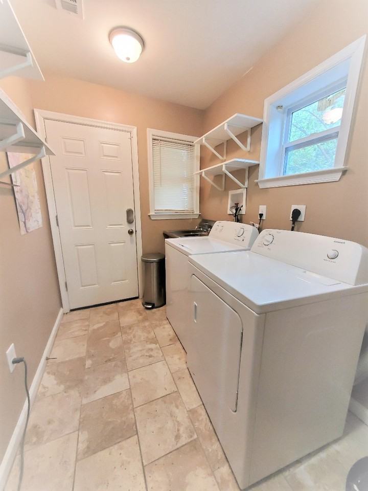 3603 50th Ave - Photo 2 of 3