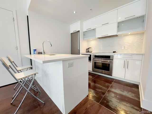 901 Rue De La Commune E #418 - Photo 2 of 30