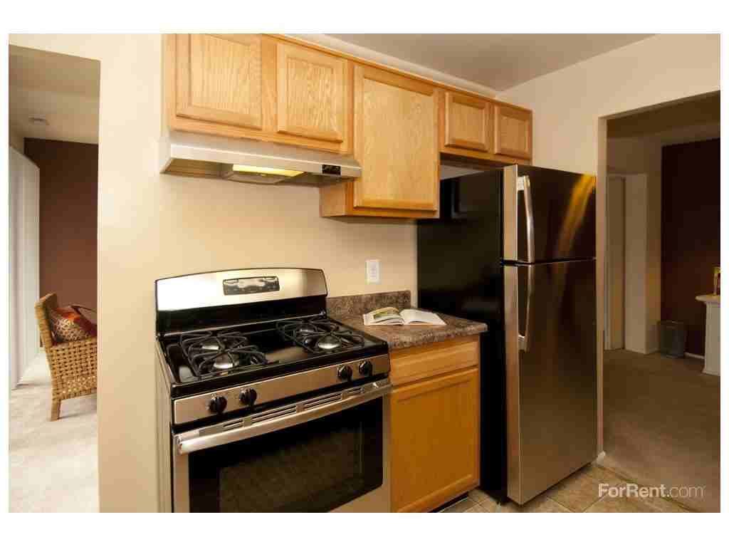 Arden Pointe - Photo 2 of 3