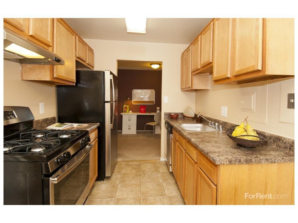 Arden Pointe - Photo 3 of 3