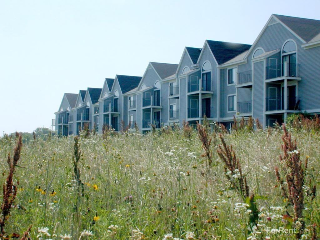 Autumn Lakes Apartments & Townhomes - Photo 3 of 15