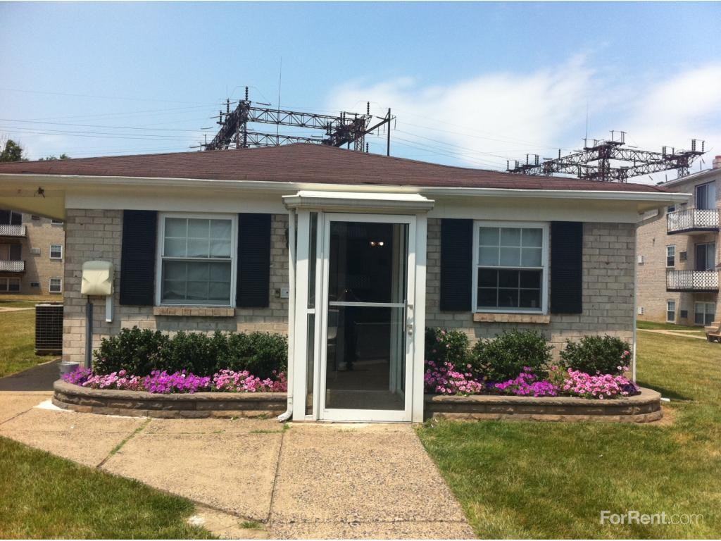 Cornwells Station Apartments 717 Station Ave, Bensalem, PA 19020 Zumper