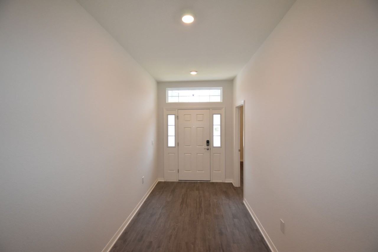 130 St Thomas Dr - Photo 2 of 29