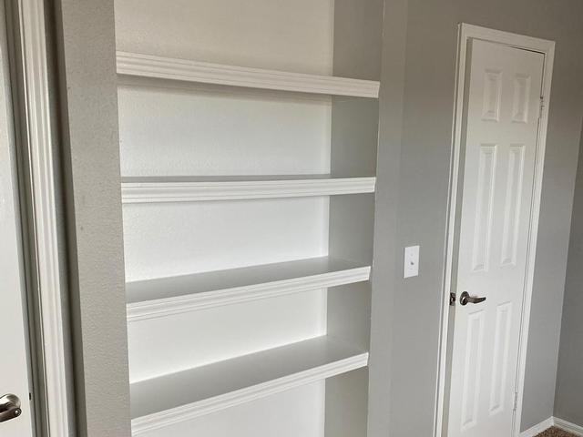 1735 Presidential Heights - Photo 3 of 29