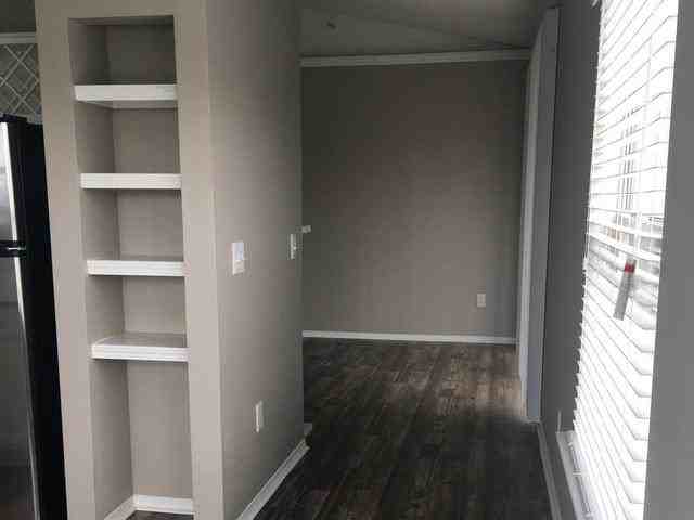 1735 Presidential Heights - Photo 3 of 29