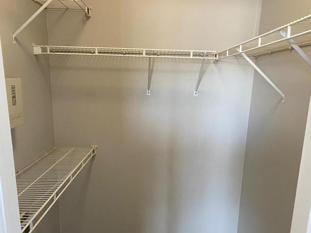 1735 Presidential Hts - Photo 6 of 29