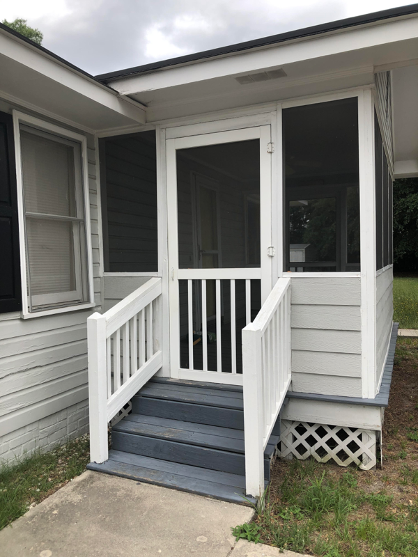 1015 Franklin St - Photo 2 of 12