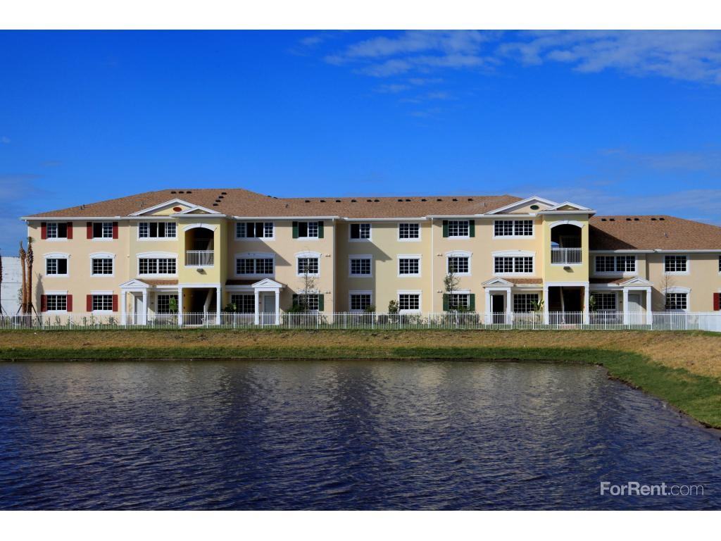 Golden Square - Photo 3 of 3